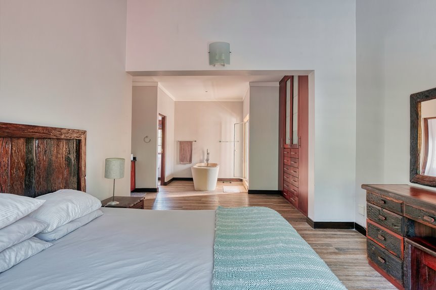 en suite bedroom guide key details